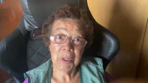Atasi Kesepian Pasca Ditinggal Suami, Nenek 81 Tahun Jadi Gamer Free Fire Terkenal